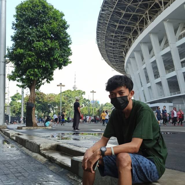 Rina Sari